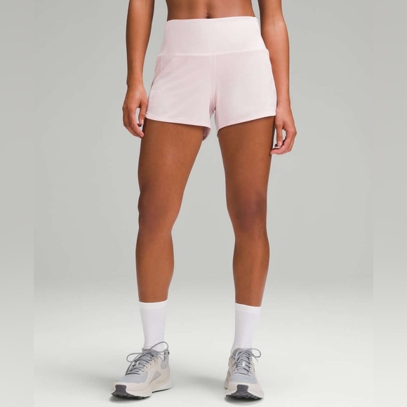 A Lululemon 🍋Speed Up High-Rise Lined Short 4" - Picture 2 of 6